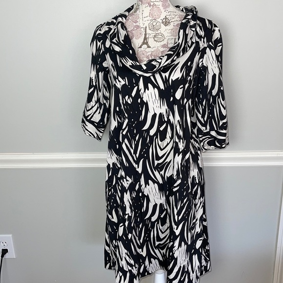Shoulder Dresses & Skirts - Shoulder Black White Print Cowl Neck Dress 38